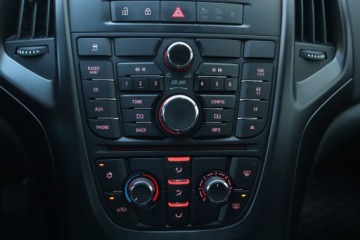 Opel Astra J GTC 1.7 CDTI ECOTEC 110KM 2014 Opel Astra 1.7 CDTI, Salon Polska, Serwis ASO, zdjęcie 14