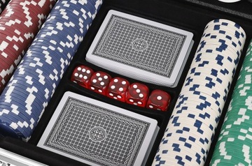 Набор для покера, чемодан из 300 техасских фишек