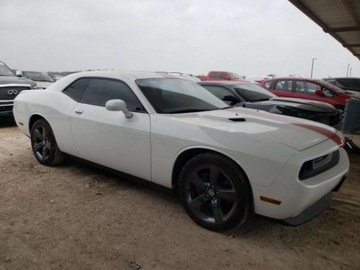 Dodge Challenger III 2014 Dodge Challenger 2014 DODGE CHALLENGER SXT, Am..., zdjęcie 4