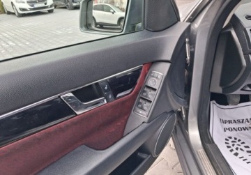 Mercedes Klasa C W204 Kombi T204 2.2 220CDI BlueEfficiency 170KM 2011 Mercedes-Benz Klasa C bezwypadekz Niemiec NAVIjedzie jak nowe 2.1 Diesel, zdjęcie 23