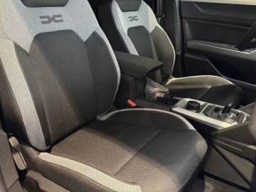 Dacia Duster III 2026 Od ręki - Journey 1.2 TCe Hybrid-G LPG 4x4 150KM / Pakiet Parking, zdjęcie 5