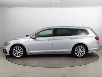 Volkswagen Passat B8 Variant 2.0 TDI BlueMotion SCR 150KM 2016 VW Passat 2.0 TDI, Automat, Skóra, Navi, Klima, zdjęcie 2