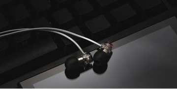 MOONDROP Quarks динамический с микрофоном