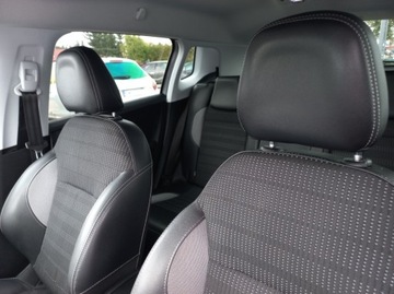 Peugeot 2008 I SUV Facelifting 1.2 PureTech 110KM 2017 Peugeot 2008 Navi Klimatronik Sensor Alu PDC 1.2 Benzyna 110KM, zdjęcie 11