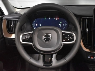 Volvo XC60 II 2026 VOLVO XC60 B5 B AWD Ultra Dark Suv 2.0 (264KM) 2026, zdjęcie 6