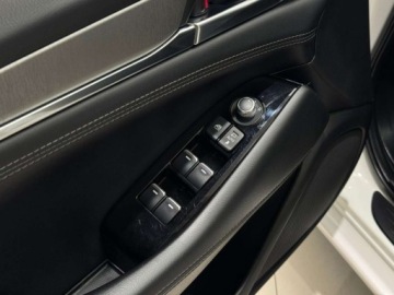 Mazda 6 III Sport Kombi Facelifting 2018 2.0 Skyactiv-G 165KM 2022 Mazda 6 SkyJoy Kamera 360 LED CarPlay Nawigacja HUD 2.0 165KM, zdjęcie 18