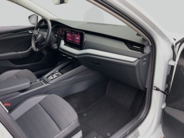 Skoda Octavia IV Liftback 2.0 TDI 150KM 2024 Skoda Octavia 2.0TDI 150KM Selection SalonPL ASO Virtual Matrix Kessy Zima, zdjęcie 17