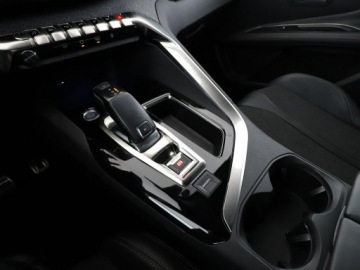 Peugeot 3008 II Crossover 1.6 THP 180KM 2018 Peugeot 3008 1.6T Automat GT Line Nawigacja, zdjęcie 28