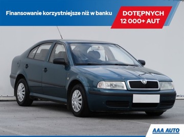 Skoda Octavia I Hatchback 1.4 MPI 75KM 2003 Skoda Octavia 1.4 16V, Salon Polska, Serwis ASO