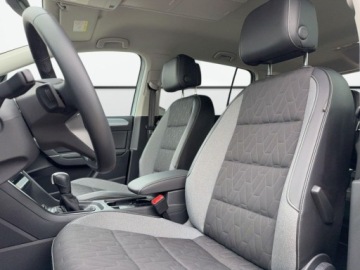 Volkswagen Touran III 2.0 TDI 150KM 2025 Volkswagen Touran 2.0 TDI 150KM DSG Edycja Specjalna GOAL FV23 7 Osobowy, zdjęcie 10