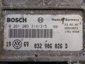 VW GOLF 3 ŘÍZENÍ MOTORU 1,6 032906026D