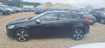 Volvo V40 II Hatchback Facelifting 1.5 T3 152KM 2018 Volvo V40 T3 Ledy, duza navi bixenon R-Design, zdjęcie 3