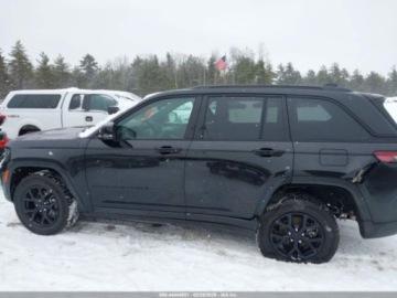 Jeep Grand Cherokee V 2025 Jeep Grand Cherokee 2025r., Altitude X, 4x4, od ubezpieczalni 3.6 Benzyna, zdjęcie 3