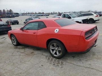 Dodge Challenger III 2015 Dodge Challenger 2015 DODGE CHALLENGER SXT 3.6 Benzyna 305KM, zdjęcie 2