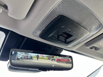 Toyota Prius V (XW60) 2.0  Hybrid Dynamic Force Plug-in 223KM 2023 Toyota Prius Plug-in Hybrid Executive V (2023-), zdjęcie 20