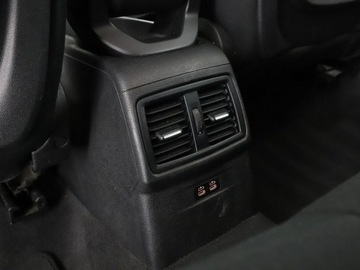 BMW X1 F48 Crossover sDrive18d 150KM 2019 BMW X1 Navi czujniki aut.klima bluetooth, zdjęcie 38