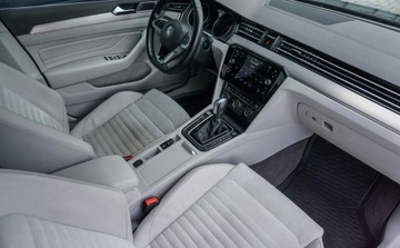 Volkswagen Passat B8 Limousine Facelifting 2.0 TSI 190KM 2019 Volkswagen Passat 2,0 TSI 190 KM 2.0 Benzyna 190KM, zdjęcie 16