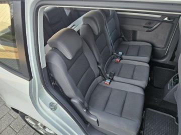 Volkswagen Touran II 1.6 TDI 105KM 2014 Volkswagen Touran 1.6 105 Km Klimatronik, zdjęcie 17