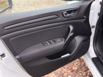 Renault Megane IV Hatchback 5d 1.2 Energy TCe 100KM 2017 Renault Megane Polski salon Bezwypadkowy Niski przebieg 1.2 Benzyna, zdjęcie 15