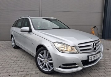 Mercedes Klasa C W204 Kombi T204 1.8 180 CGI BlueEFFICIENCY 156KM 2012 Mercedes-Benz Klasa C bezwypadekz Niemiecjedzie jak nowe 1.8 Benzyna, zdjęcie 9