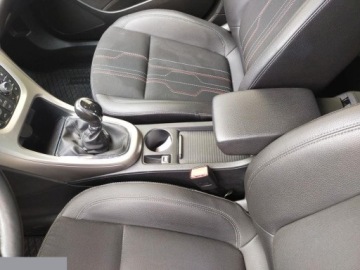 Opel Astra J Hatchback 5d 1.4 Turbo ECOTEC 140KM 2012 Opel Astra 1.4 Turbo 140KM 2012r Bogate wyposażenie, zdjęcie 10