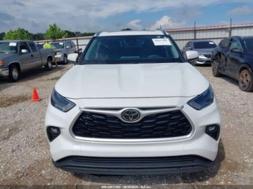 Toyota Highlander III 2022 Toyota Highlander xle, 2021r., 4x4, 3.5L 3.5 Benzyna 295KM, zdjęcie 4