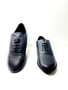 ЧЕРНЫЕ ЖЕНСКИЕ ТУФЛИ НА ШНУРОВКЕ, размер 39