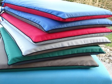 Подушка на стул 40 х 40 см водонепроницаемая