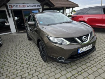 Nissan Qashqai II Crossover 1.2 DIG-T 115KM 2015 Nissan Qashqai Bezwypadkowy wersja 360°, zdjęcie 2