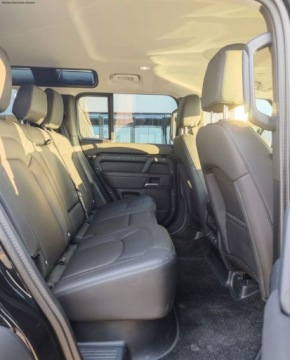 Land Rover Defender IV (L663) 90 3.0D R6 200KM 2025 Land Rover Defender Land Rover DEFENDER 110 3.0D I6 200PS AWD AUTO S 110 3, zdjęcie 15