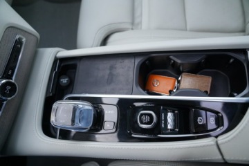 Volvo XC90 II SUV Plug-In 2.0 T8 Twin Engine Plug-in Hybrid 391KM 2021 Volvo XC 90 RECHARGE panorama FUL LED 7-os SKÓRA, zdjęcie 27