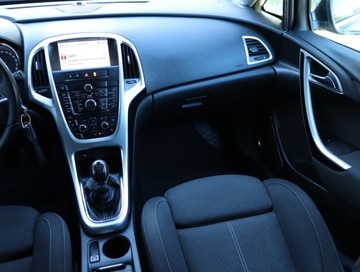 Opel Astra J Sports Tourer 1.4 Turbo ECOTEC 140KM 2011 Opel Astra 1.4 T, Navi, Klima, Klimatronic, zdjęcie 7