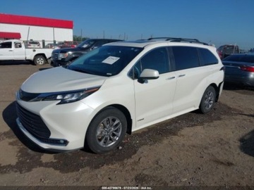 Toyota Sienna III 2021 Toyota Sienna XLE, 2021r. 2.5 Benzyna 189KM, zdjęcie 1