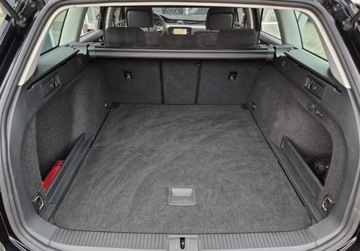 Volkswagen Passat B8 Variant Facelifting 2.0 TDI SCR 200KM 2022 Volkswagen Passat Variant 2.0TDI 200KM DSG BusinessPremium HAK Kamera LED, zdjęcie 29