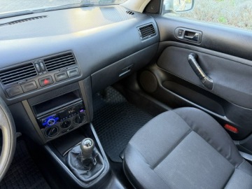 Volkswagen Bora Sedan 1.6 16V 105KM 2003 Volkswagen Bora Manual | Krajowy| Po rozrządzie |, zdjęcie 9