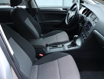 Volkswagen Golf VII Variant 1.6 TDI CR DPF BlueMotion Technology 105KM 2014 VW Golf 1.6 TDI, Salon Polska, Serwis ASO, zdjęcie 8