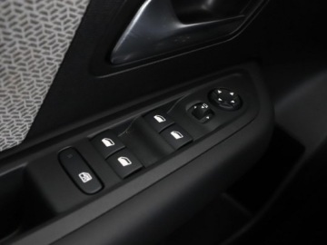 Citroen 2023 Citroen C4X 1.2 Shine Navi Tempomat Grzane Fotele, zdjęcie 37