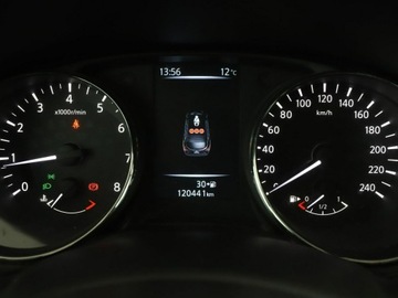 Nissan Qashqai II Crossover 1.6 DIG-T 163KM 2016 Nissan Qashqai klima auto czujniki parkowania hak, zdjęcie 21