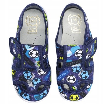 buty kapcie RAWEKS do przedszkola szkoły PIŁKA I10 35