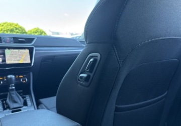 Skoda Superb III Kombi Plug-In Hybrid 1.4 TSI Plug-In-Hybrid 218KM 2022 Skoda Superb Style 1.4TSI Plug-In Hybrid 218KM Matrix WEBASTO Virtual ACC, zdjęcie 16