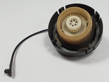 ZÁCPA  PLNĚNÍ PALIVA MITSUBISHI GRANDIS BENZÍN