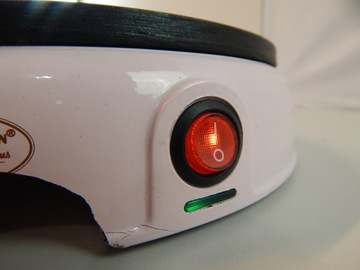 С ДЕФЕКТОМ: Мини-блинница Bestron, мини-блинница, 800 Вт, розовая