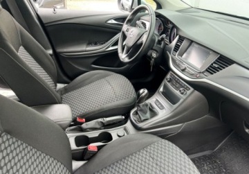 Opel Astra K Hatchback 5d 1.4 Turbo 125KM 2018 Opel Astra 1.4 T 125KM MT6 Enjoy Salon PL FV23 1.4 Benzyna 125KM, zdjęcie 27