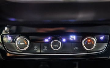 Opel Corsa F Hatchback 5d 1.2 Turbo 100KM 2022 Opel Corsa 1.2 Elegance SS aut 1.2 Benzyna 100KM, zdjęcie 34