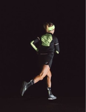 COMPRESSPORT Женская беговая куртка WINDPROOF L