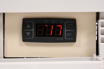 ХОЛОДИЛЬНАЯ ВИТРИНА ДЛЯ МАГАЗИНА 78Л БЕЛАЯ LED YATO