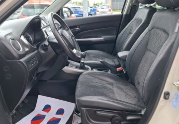 Suzuki Vitara III SUV Facelifting 1.4 BoosterJet 140KM 2019 Suzuki Vitara Suzuki Vitara 1,4T Elegance 4x4 1.4 Benzyna 140KM, zdjęcie 10