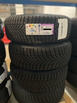KOLA ZIMNÍ HONDA HR-V OEM 225/50R18 4X!