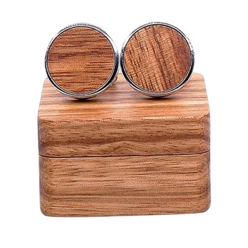 Rustic wooden round to