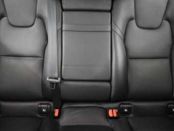 Volvo XC60 II Crossover T8 Twin Engine 407KM 2017 Volvo XC60 T8 Twin Engine, Salon Polska, zdjęcie 9